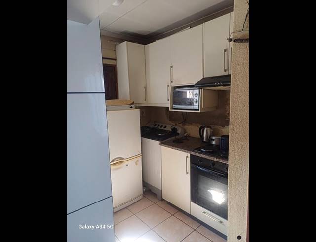2 BEDROOM HOUSE FOR SALE IN CLAYVILLE